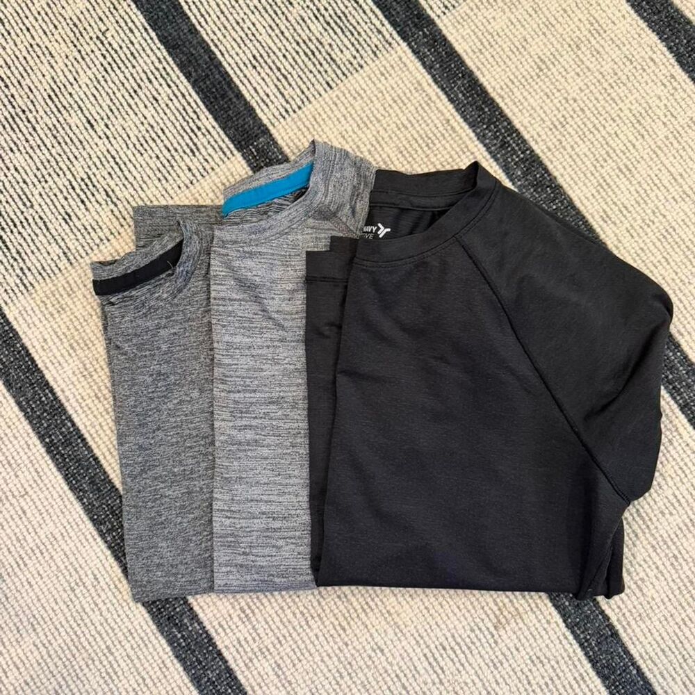 All-in-motion kid's Grey and Black T-shirt